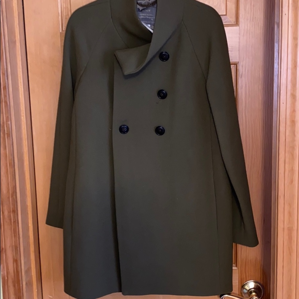 Beautiful JCrew coat!💚